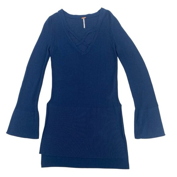 Free People Side Slit Bell Sleeve Tunic Top Size XS Blue Knit Rayon Boho - Picture 1 of 12